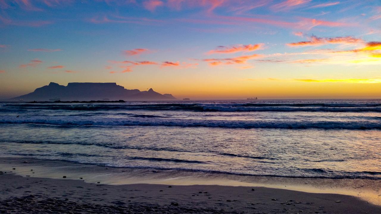 Heaven On Earth - Blouberg Beachfront Self-Catering Apartment Bloubergstrand Exterior photo
